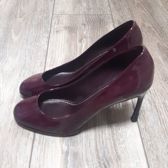 Yves Saint Laurent Purple Ombre Patent Nicole Stilettos Size 37 (6 1/2) - Picture 4 of 13